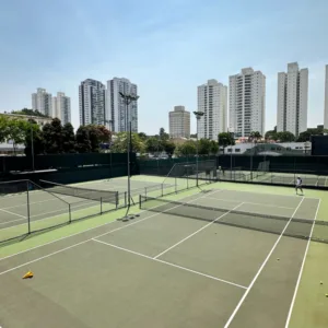Quadras Rápidas da Infraestrutura da Tennis Square.