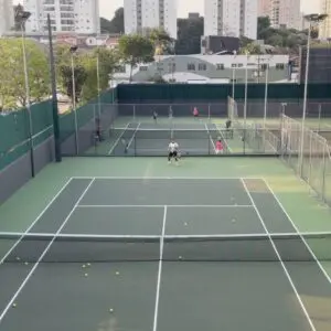 Quadras Rápidas da Infraestrutura da Tennis Square