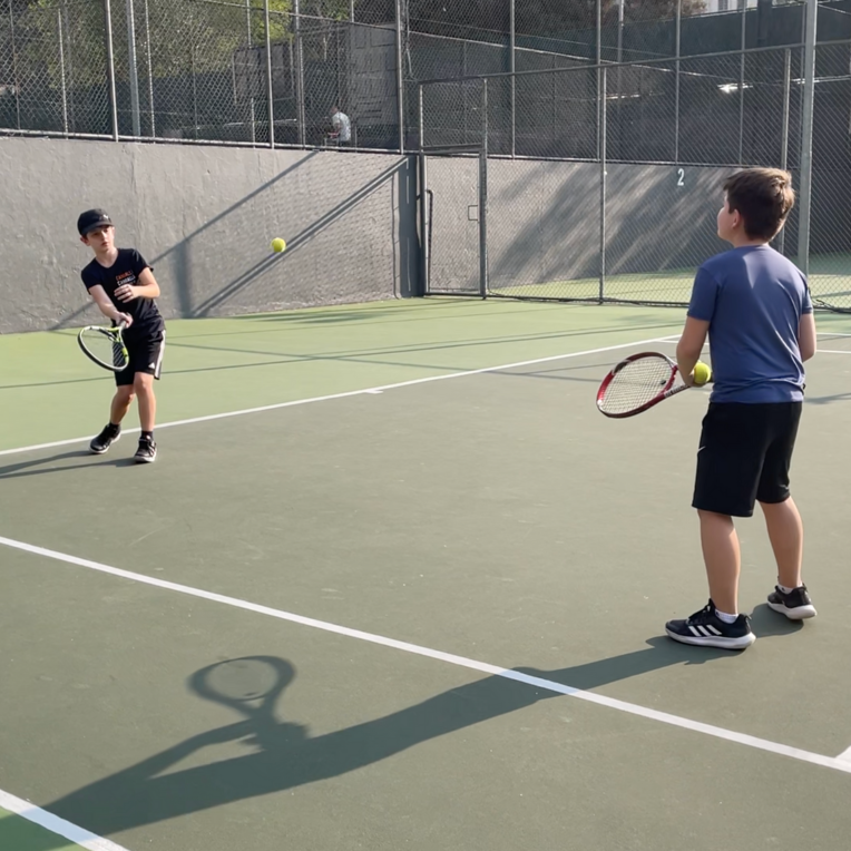 Foto do treinamento iniciante da Tennis Square.